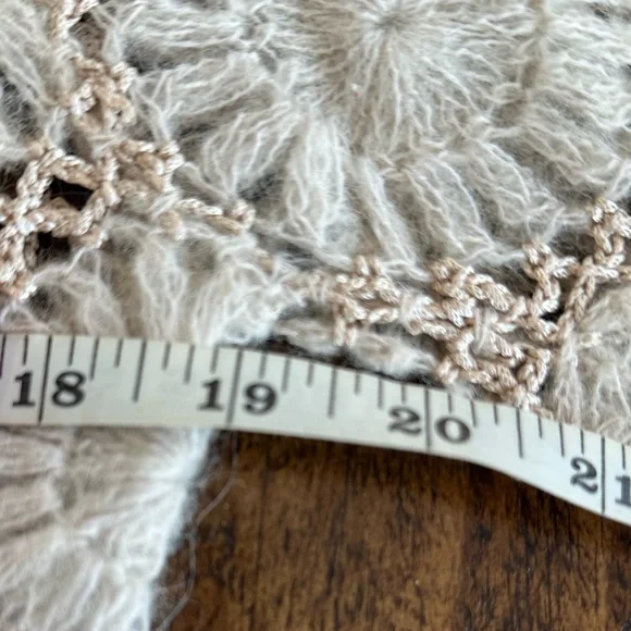 Friendly | Vintage Hand Crocheted Beige Mohair Wool Cardigan Sweater - Picture 6 of 7